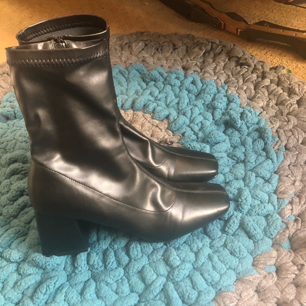 Nasty Gal US size 9